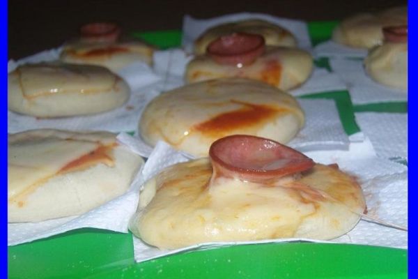 02-mini-pizza144A8975-2C28-C3CB-D240-14DCEC3F9BCB.jpg