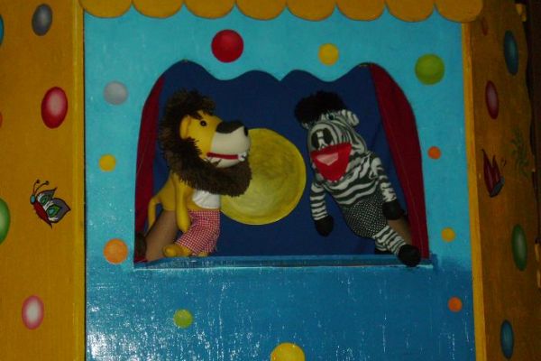 teatro-de-fantoches-12E6269DF4-EE04-A012-7CC9-F374E3D7B5E1.jpg